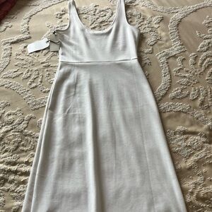 Leith white dress, never been worn. Size medium form fitting